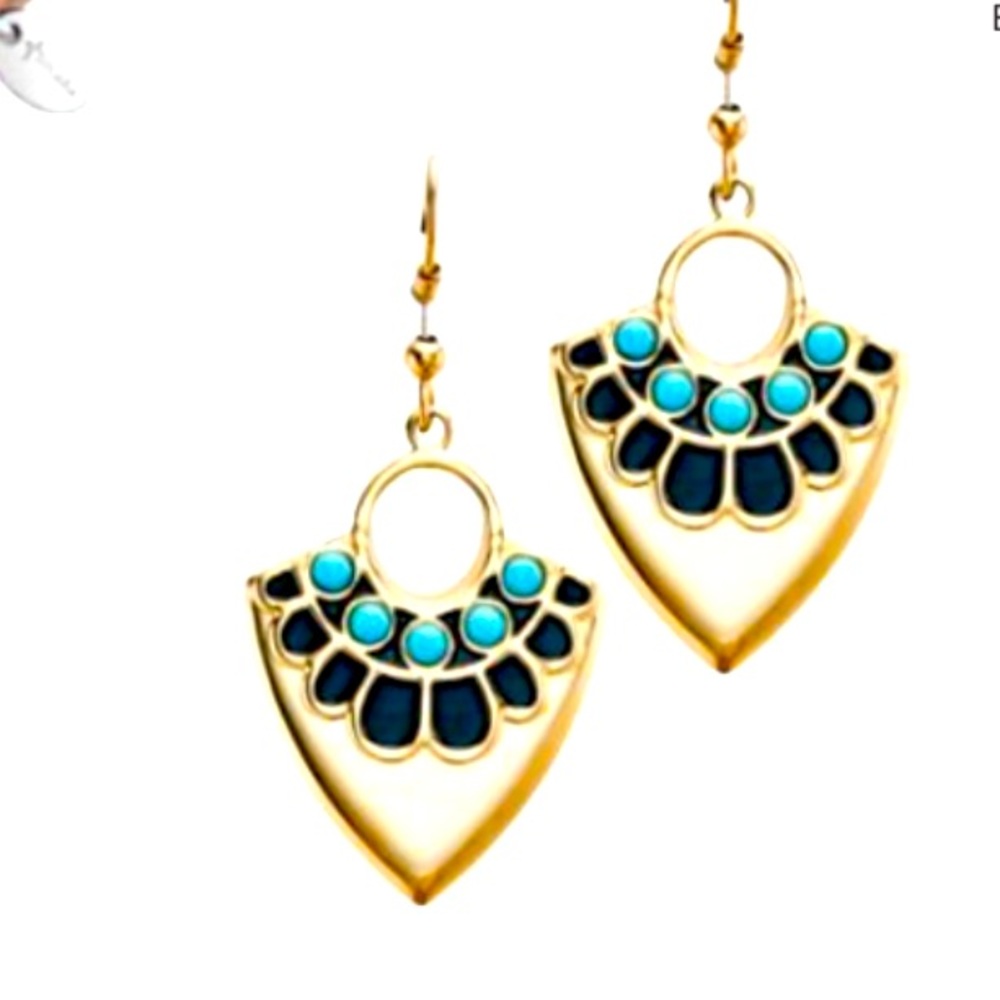 Stunning drop earrings
